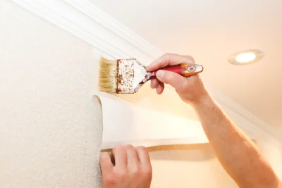 Pose de papier peint à Arcisses — revêtements muraux et toiles de verre